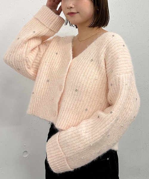 archives（アルシーヴ）の「ビジューパールニットカーディガン（カーディガン/ボレロ・レディース・ブラック/オフホワイト/グレー/ピンク・MEDIUM）」の7枚目の写真