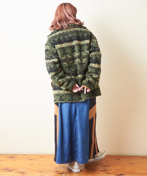 CUBE SUGAR（キューブシュガー）の「総柄ボアジップアップスタンドカラージャケット（ブルゾン・レディース・ベージュ/マルチ/カーキ/ブラウン・M）」の13枚目の写真