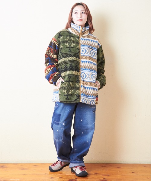 CUBE SUGAR（キューブシュガー）の「総柄ボアジップアップスタンドカラージャケット（ブルゾン・レディース・ベージュ/マルチ/カーキ/ブラウン・M）」の14枚目の写真