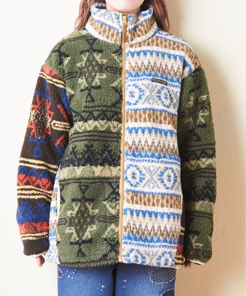 CUBE SUGAR（キューブシュガー）の「総柄ボアジップアップスタンドカラージャケット（ブルゾン・レディース・ベージュ/マルチ/カーキ/ブラウン・M）」の17枚目の写真