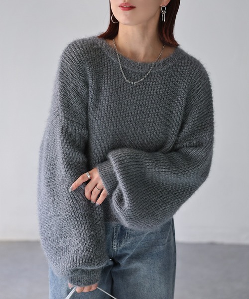 Riberry(リベリー)の「クルーネック起毛ショート丈ニット(ニット/セーター・レディース・オリーブ/グレイッシュベージュ/チャコールグレー・MEDIUM)」の10枚目の写真