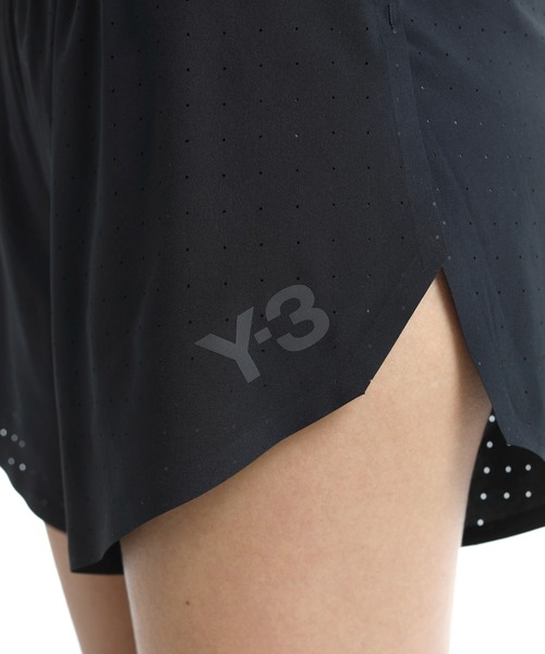 Y-3(ワイスリー)の「W Run Short(その他パンツ・レディース・ブラック・MEDIUM/SMALL/XX-SMALL/LARGE)」の2枚目の写真