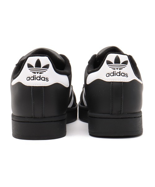 adidas(アディダス)の「adidas SUPERSTAR / アディダス スーパースター(スニーカー・メンズ・ブラック・23.5cm/24.0cm/24.5cm/25.0cm/25.5cm/26.0cm/26.5cm/27.0cm/27.5cm/28.0cm/29.0cm/23.0cm/28.5cm/30.0cm/22.5cm)」の3枚目の写真
