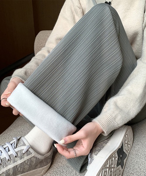 Miniministore(ミニミニストア)の「裏起毛ストレートパンツ暖かい レディース(スラックス・レディース・グレー/キャメル/アイボリー/ブラック/グリーン・M/L/XL)」の4枚目の写真