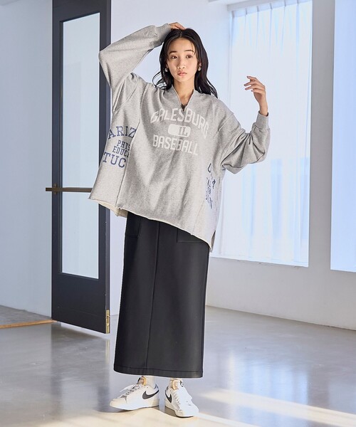 PENNEYS(ぺニーズ)の「Penneys(ぺニーズ)別注 リメイク風裏毛スウェットプルオーバー(スウェット・レディース・グレー/ナチュラル/ネイビー・FREE)」の11枚目の写真