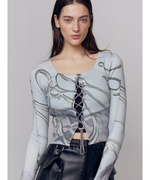 EMODA（エモダ）の「レースアッププリントリブニット（ニット/セーター・レディース・ブラック/その他/その他1・FREE）」の2枚目の写真