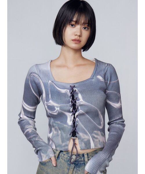 EMODA（エモダ）の「レースアッププリントリブニット（ニット/セーター・レディース・ブラック/その他/その他1・FREE）」の4枚目の写真