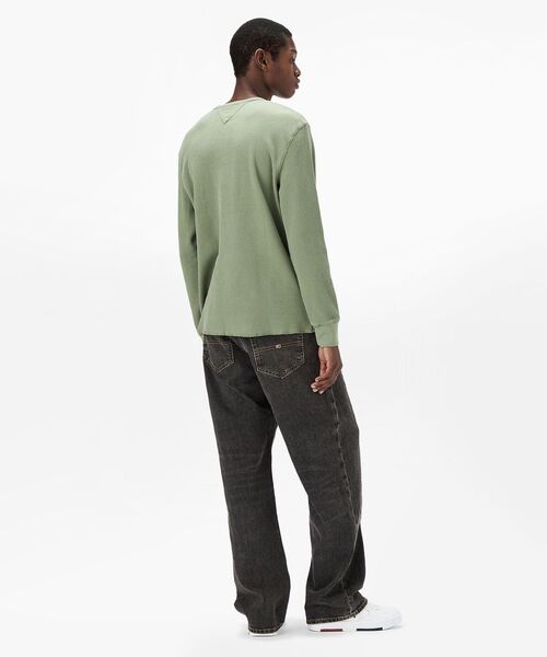 tommy jeans(トミー ジーンズ)の「レギュラーワッフルヘンリーネックTシャツ(Tシャツ/カットソー・メンズ・グリーン/ホワイト・MEDIUM/SMALL/LARGE/X-LARGE)」の9枚目の写真