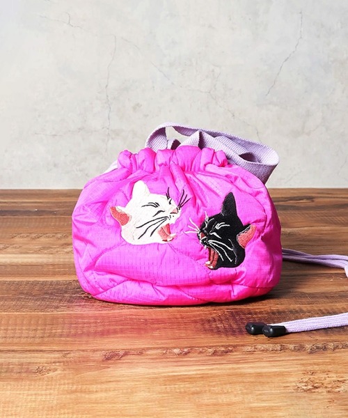 HOUSTON(ヒューストン)の「HOUSTON woman ヒューストン ウーマン CAT BIRD EMB QUILTING EFECT BAG 猫 ネコ 小鳥 刺繍 キルティング エフェクトバッグ 巾着バッグ(ショルダーバッグ・レディース・グリーン/ミント/イエロー/ブルー/オリーブ/ピンク/ネイビー/ブルー系その他/ピンク系その他・FREE)」の8枚目の写真