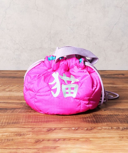 HOUSTON(ヒューストン)の「HOUSTON woman ヒューストン ウーマン CAT BIRD EMB QUILTING EFECT BAG 猫 ネコ 小鳥 刺繍 キルティング エフェクトバッグ 巾着バッグ(ショルダーバッグ・レディース・グリーン/ミント/イエロー/ブルー/オリーブ/ピンク/ネイビー/ブルー系その他/ピンク系その他・FREE)」の15枚目の写真
