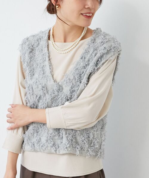 le.coeur blanc(ルクールブラン)の「《手洗い可能》フリンジ編みVネックベスト(ベスト・レディース・オフホワイト/ライトグレー・38)」の15枚目の写真