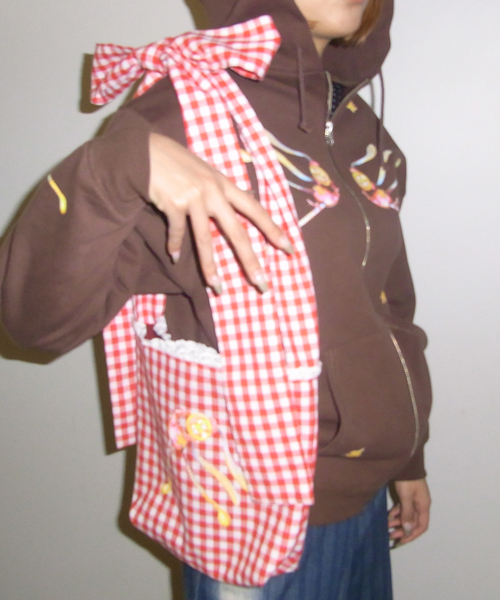 Oriens JOURNAL STANDARD（オリエンス ジャーナルスタンダード）の「【Ema gaspar×Oriens】COLLAB バッグ（ハンドバッグ・レディース・レッド/ブラック・FREE）」の12枚目の写真