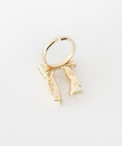 Casselini（キャセリーニ）の「Casselini(キャセリーニ)メタルリボンリング（リング・レディース・ゴールド・FREE）」の3枚目の写真