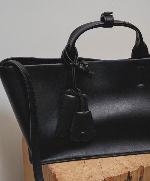 TODAYFUL（トゥデイフル）の「TODAYFUL　Useful Leather Bag ユースフルレザーバッグ(M)/12521011（ハンドバッグ・レディース・ブラック・ONE SIZE）」の8枚目の写真