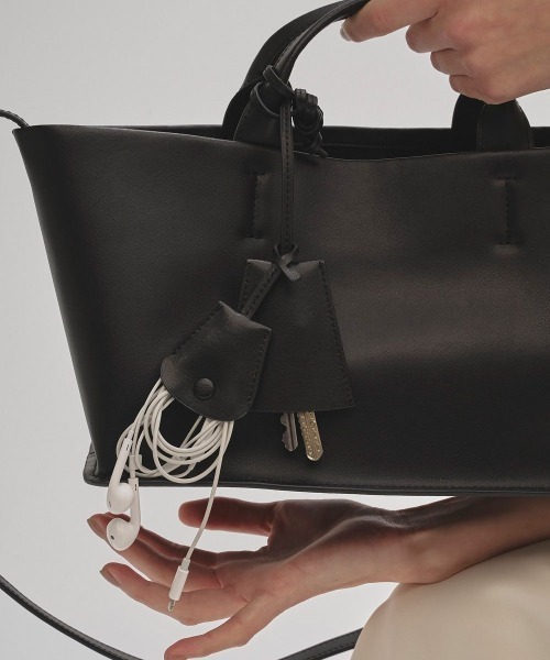 TODAYFUL（トゥデイフル）の「TODAYFUL　Useful Leather Bag ユースフルレザーバッグ(M)/12521011（ハンドバッグ・レディース・ブラック/ダークブラウン・ONE SIZE）」の18枚目の写真