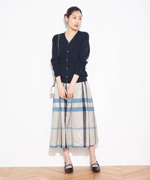 a.v.v（アーヴェヴェ）の「ビックチェックタフタスカート（スカート・レディース・ブラック/ブルー・40/38/36/34/42）」の5枚目の写真
