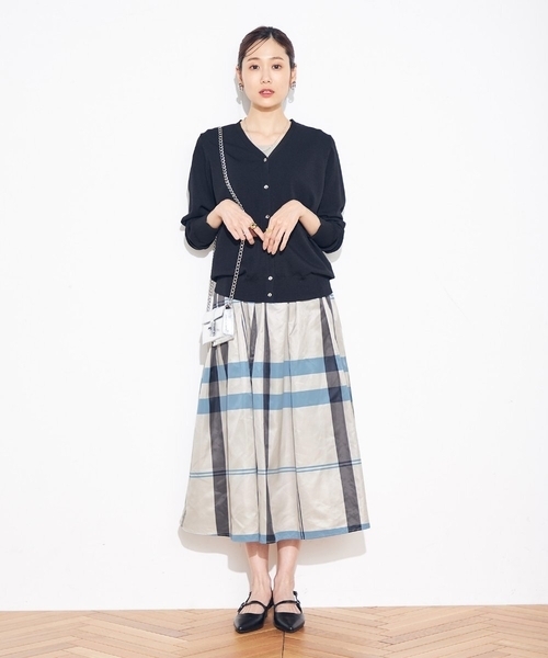 a.v.v（アーヴェヴェ）の「ビックチェックタフタスカート（スカート・レディース・ブラック/ブルー・40/38/36/34/42）」の6枚目の写真