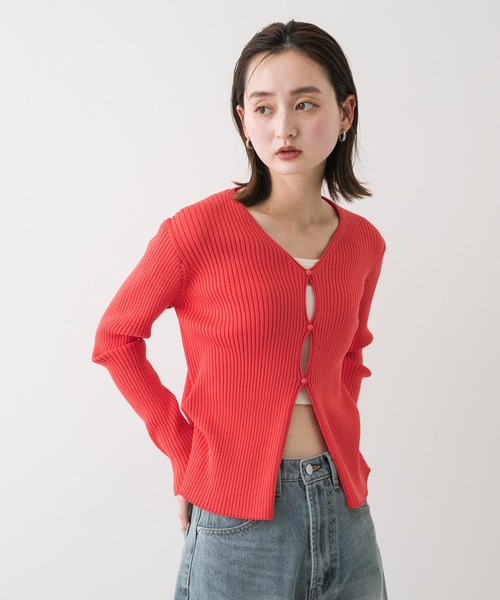 SENSE OF PLACE by URBAN RESEARCH（センスオブプレイスバイアーバンリサーチ）の「サイドタックコンパクトリブカーディガン（カーディガン/ボレロ・レディース・レッド/ブラウン/アイボリー・ONE）」の10枚目の写真