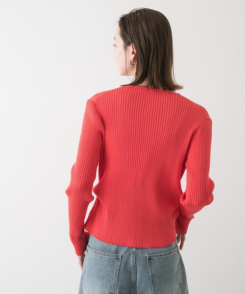 SENSE OF PLACE by URBAN RESEARCH（センスオブプレイスバイアーバンリサーチ）の「サイドタックコンパクトリブカーディガン（カーディガン/ボレロ・レディース・レッド/ブラウン/アイボリー・ONE）」の13枚目の写真