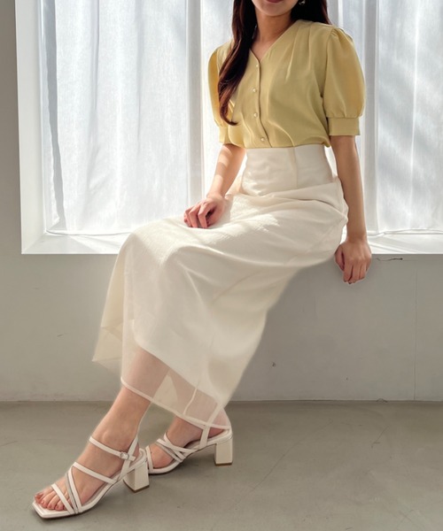 MISCH MASCH(ミッシュマッシュ)の「ZOZO限定 パール釦パフスリーブブラウス(シャツ/ブラウス・レディース・ネイビー/イエロー/アイボリー・フリ-)」の8枚目の写真