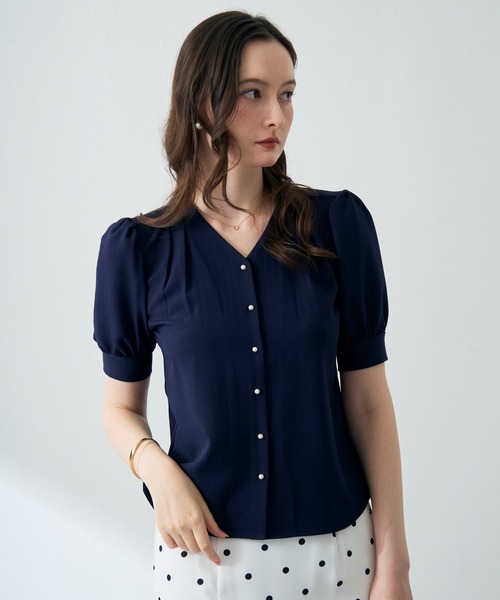 MISCH MASCH(ミッシュマッシュ)の「ZOZO限定 パール釦パフスリーブブラウス(シャツ/ブラウス・レディース・ネイビー/イエロー/アイボリー・フリ-)」の19枚目の写真