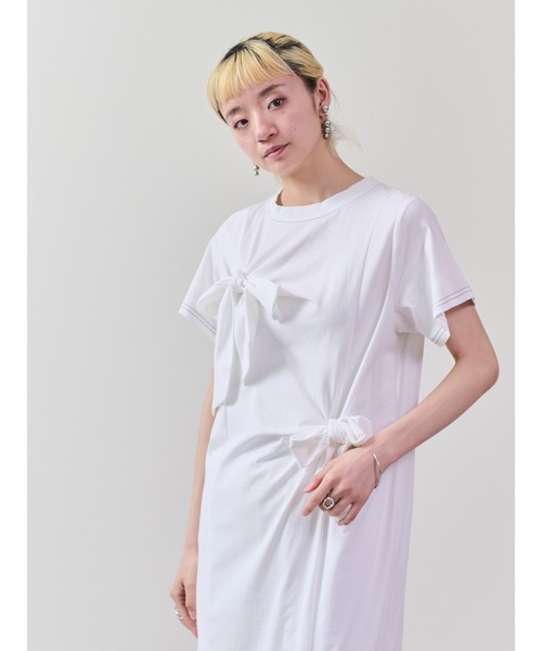 DOLLUPOOPS(ドールアップウップス)の「フロントリボン配色ステッチワンピース(ワンピース・レディース・ブルー/ブラック/カーキ/オフホワイト・38)」の8枚目の写真