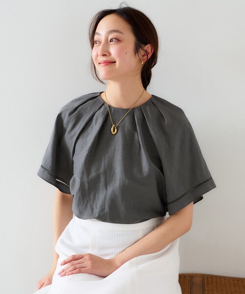 新品未使用 アンタイトル 25SS リネン混 タックブラウス S パープル 新品未使用 アンタイトル 25SS リネン混 タックブラウス S