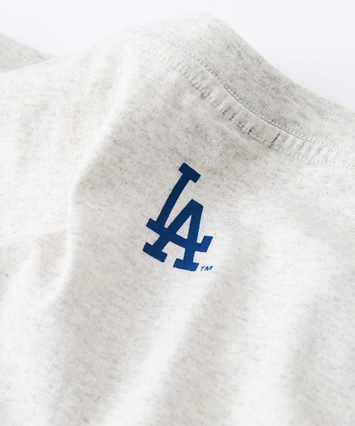 MLB（メジャーリーグベースボール）の「【PEANUTS×MLB】オリジナルデザイン KIDS Ｔシャツ ヤンキース ドジャース カブス 130 140 150 160 親子お揃いコーデ（Tシャツ/カットソー・キッズ・ホワイト系その他/ベージュ系その他/ホワイト系その他3/ブラック系その他3/ホワイト系その他2/ブルー系その他2・130cm/140cm/160cm/150cm）」の19枚目の写真