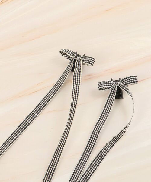 MAJESTIC LEGON（マジェスティックレゴン）の「ギンガムリボンヘアピンセット（ヘアピン・レディース・ブラック系その他/ブルー系その他2・FREE）」の6枚目の写真