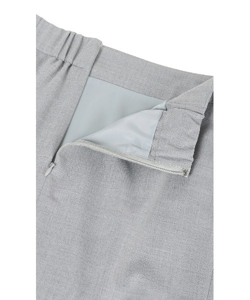 AOYAMA（アオヤマ）の「【超ストレッチ/UVカット/防シワ】美シルエット！ベーシックタイトスカート｜通勤＆オフィス＆入卒＆セレモニー＆オケージョン｜自宅で洗える・セットアップ着用可・大きいサイズあり｜（スーツスカート・レディース・ライトグレー・5号/7号/9号/11号/13号/15号/17号）」の17枚目の写真