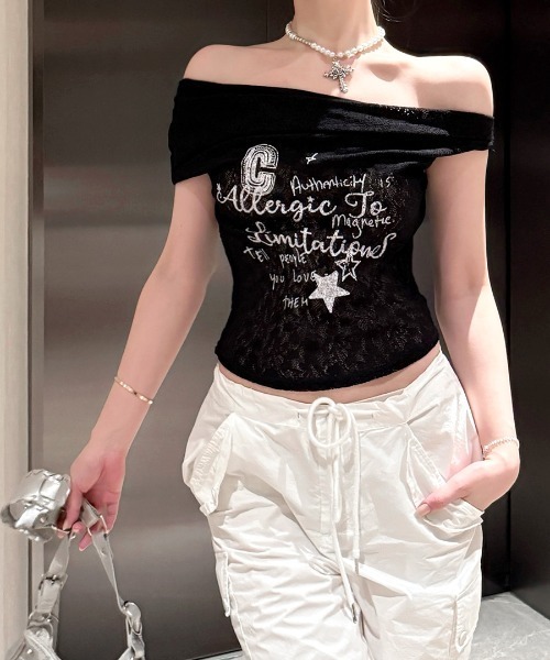 REMUR(レミュール)の「オフショルロゴレーストップス(Tシャツ/カットソー・レディース・ホワイト/ブラック・FREE)」の14枚目の写真