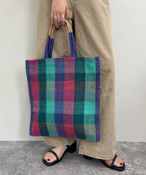 fredy emue(フレディエミュ)の「【TARANGO/タランゴ】 ジュートフラットトートバッグ(トートバッグ・レディース・ブラック系その他3/ブルー系その他3/マルチ/ピンク系その他・FREE)」の4枚目の写真