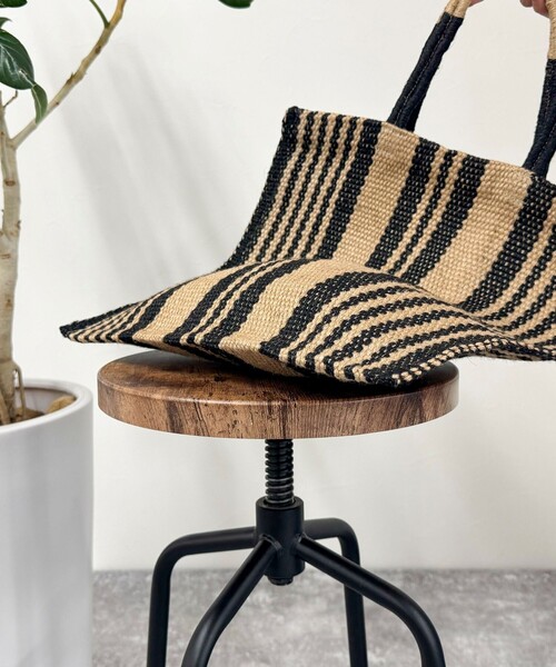 fredy emue(フレディエミュ)の「【TARANGO/タランゴ】 ジュートフラットトートバッグ(トートバッグ・レディース・ブラック系その他3/ブルー系その他3/マルチ/ピンク系その他・FREE)」の16枚目の写真