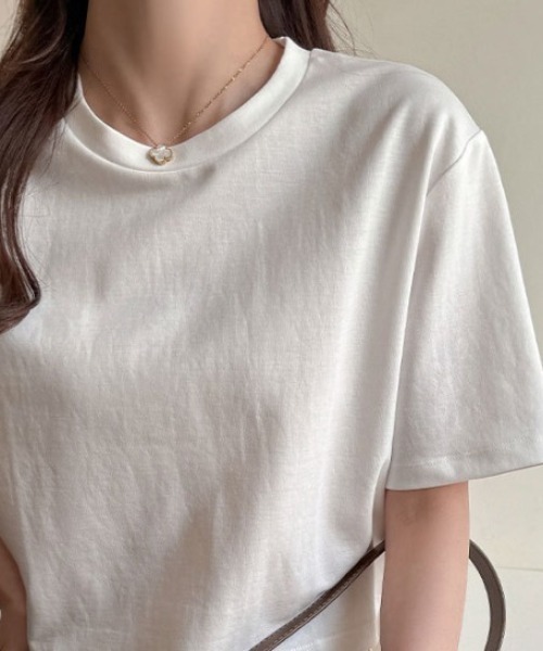 deux amour(ドゥーザムール)の「クルーネック半袖Tシャツ(Tシャツ/カットソー・レディース・ブラック/ホワイト・FREE)」の5枚目の写真