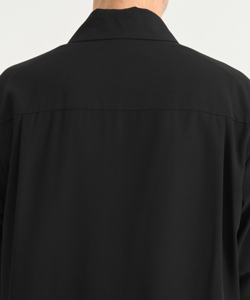 UJOH(ウジョー)の「【UJOH HOMME/ウジョーオム】別注Draw Code S/S シャツ(シャツ/ブラウス・メンズ・ブラック/ネイビー・4/5)」の18枚目の写真