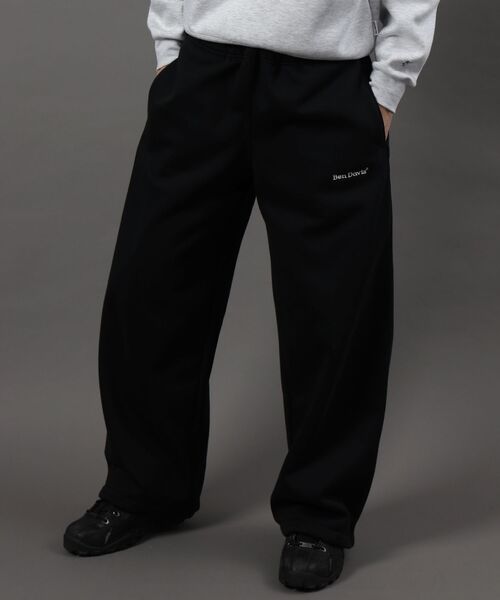 BEN DAVIS(ベンデイビス)の「【BEN DAVIS(ベンデイビス)】WIDE CURVE SWEAT PANTS / ワイド カーブパンツ スウェットパンツ 裏起毛 ドローコード 刺繍(その他パンツ・メンズ・アッシュグレー/ブルーグレー/ブラック/モカ・MEDIUM/X-LARGE/LARGE)」の5枚目の写真