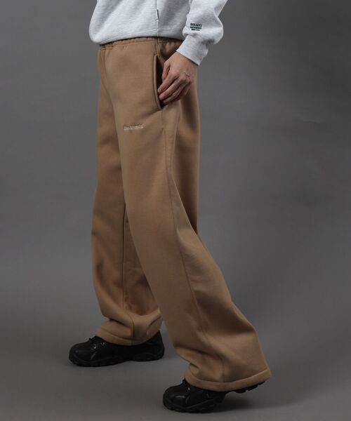 BEN DAVIS(ベンデイビス)の「【BEN DAVIS(ベンデイビス)】WIDE CURVE SWEAT PANTS / ワイド カーブパンツ スウェットパンツ 裏起毛 ドローコード 刺繍(その他パンツ・メンズ・アッシュグレー/ブルーグレー/ブラック/モカ・MEDIUM/X-LARGE/LARGE)」の17枚目の写真