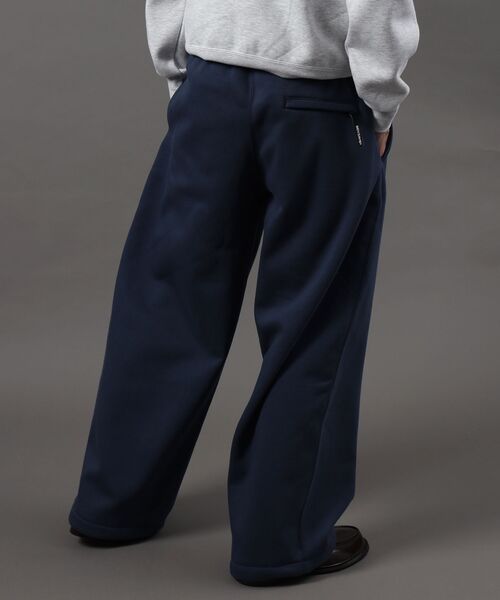 BEN DAVIS(ベンデイビス)の「【BEN DAVIS(ベンデイビス)】WIDE CURVE SWEAT PANTS / ワイド カーブパンツ スウェットパンツ 裏起毛 ドローコード 刺繍(その他パンツ・メンズ・アッシュグレー/ブルーグレー/ブラック/モカ・MEDIUM/X-LARGE/LARGE)」の21枚目の写真