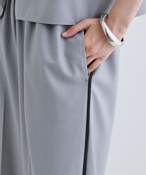 GALLEST(ギャレスト)の「【セットアップ可能】サキソニーサイドラインパンツ(その他パンツ・レディース・ライトグレー/ダークグレー・40/38/36)」の9枚目の写真