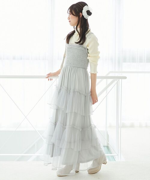 MAJESTIC LEGON（マジェスティックレゴン）の「パールチェーンキャミワンピース（ワンピース・レディース・ブラック/ピンクベージュ/ホワイト系その他/グレー/アイボリー・MEDIUM/SMALL/X-SMALL）」の22枚目の写真