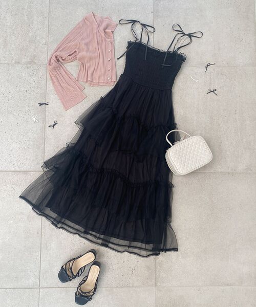 MAJESTIC LEGON(マジェスティックレゴン)の「パールチェーンキャミワンピース(ワンピース・レディース・ブラック/ピンクベージュ/ホワイト系その他/グレー/アイボリー・MEDIUM/SMALL/X-SMALL)」の20枚目の写真