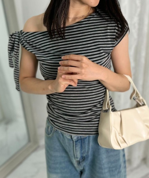 mebole(メボレ)の「リボンボーダーワンショルダー(Tシャツ/カットソー・レディース・グレー・FREE)」の14枚目の写真