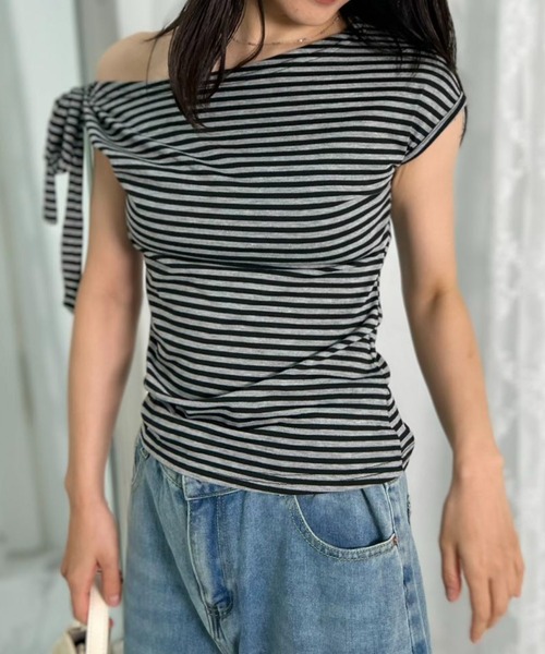 mebole(メボレ)の「リボンボーダーワンショルダー(Tシャツ/カットソー・レディース・グレー・FREE)」の13枚目の写真