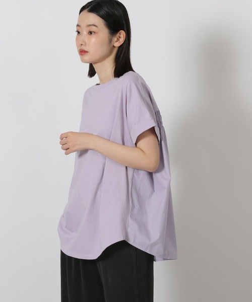 LAKOLE（ラコレ）の「バックシャーリングＴ / 578796（Tシャツ/カットソー・レディース・セージグリーン/チャコール/アイボリー/ラベンダー・FREE）」の4枚目の写真