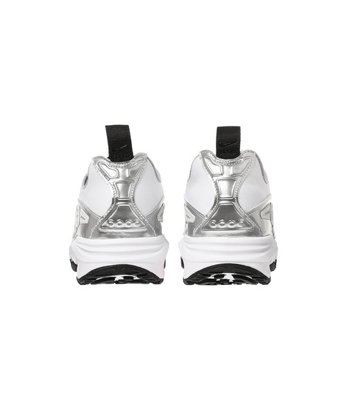 NIKE(ナイキ)の「NIKE WMNS AIR MAX SNDR SE HJ4130-100(スニーカー・レディース・ホワイト・25㎝/23㎝/24.5㎝/24㎝/23.5㎝)」の4枚目の写真