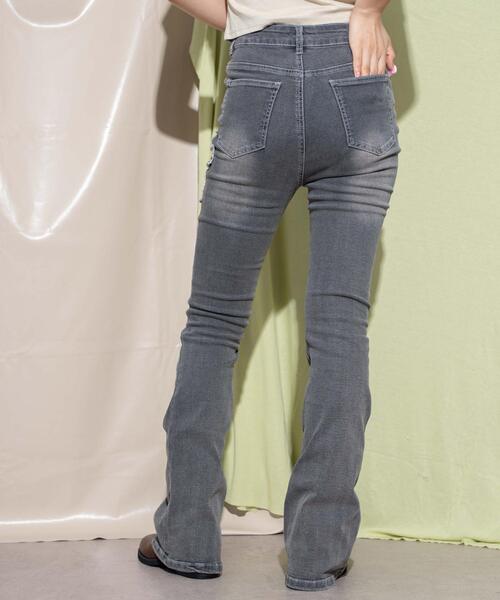 dispark(ディスパーク)の「DISPARK/クロススタッズフレアデニム(デニムパンツ・レディース・ブラック・MEDIUM/SMALL)」の4枚目の写真