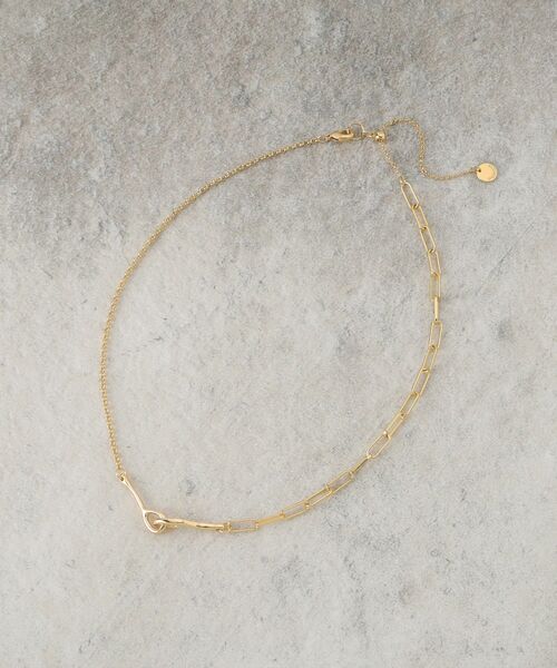 OPAQUE.CLIP(オペークドットクリップ)の「チェーンフックネックレス(ネックレス・レディース・シルバー/ゴールド・00)」の2枚目の写真