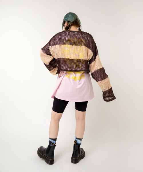 RNA(アールエヌエー)の「K2722 ワイドボーダーメッシュプルオーバー(ニット/セーター・レディース・グリーン/ブラウン/ブラック×ホワイト・MEDIUM)」の5枚目の写真