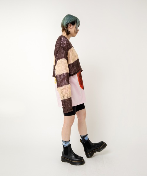 RNA(アールエヌエー)の「K2722 ワイドボーダーメッシュプルオーバー(ニット/セーター・レディース・グリーン/ブラウン/ブラック×ホワイト・MEDIUM)」の4枚目の写真