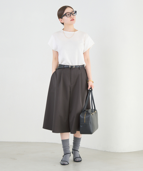 IENA（イエナ）の「タックキュロットパンツ（その他パンツ・レディース・ベージュ/チャコールグレー・38/36）」の3枚目の写真